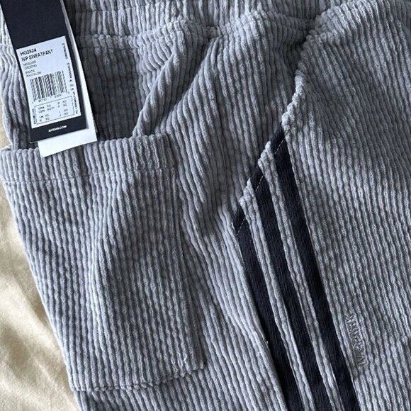 adidas IVY PARK Halls Of Ivy Corduroy Sweat Pants (All Gender) - Picture 2 of 4